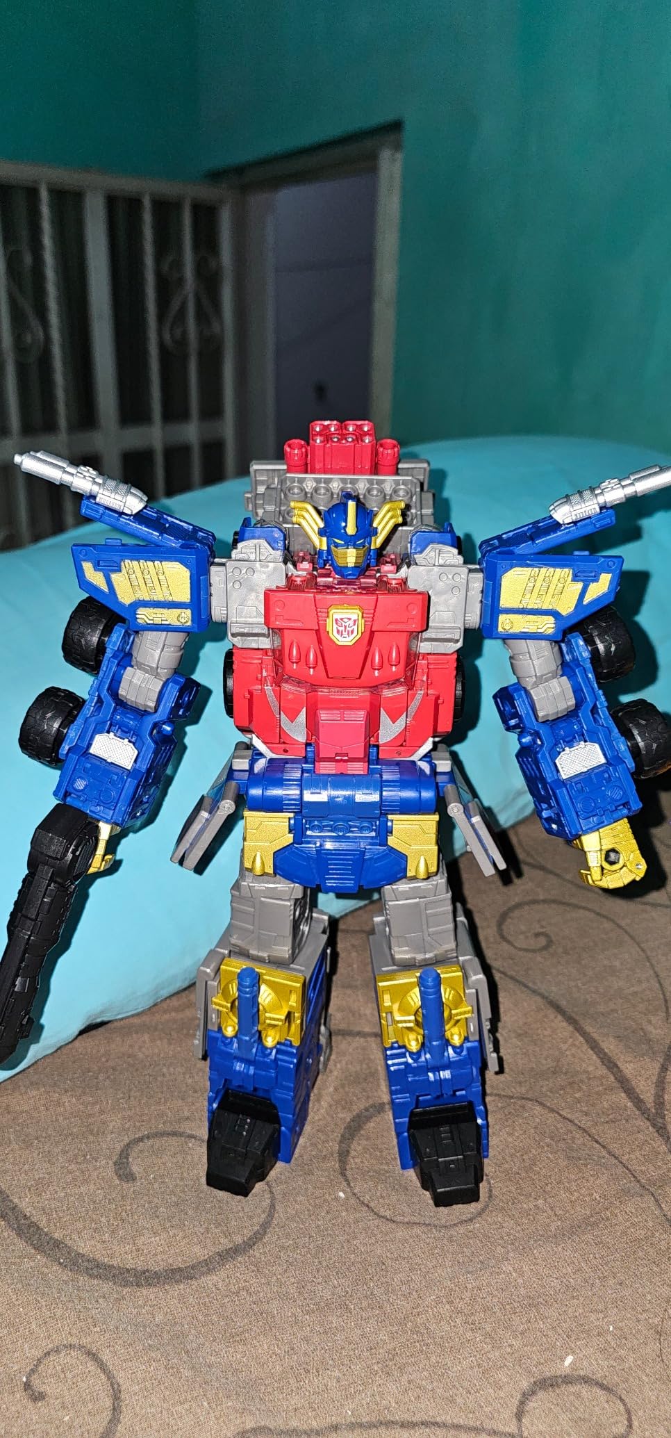 Transformers Legacy Optimus Prime action figure 19 cm Armada