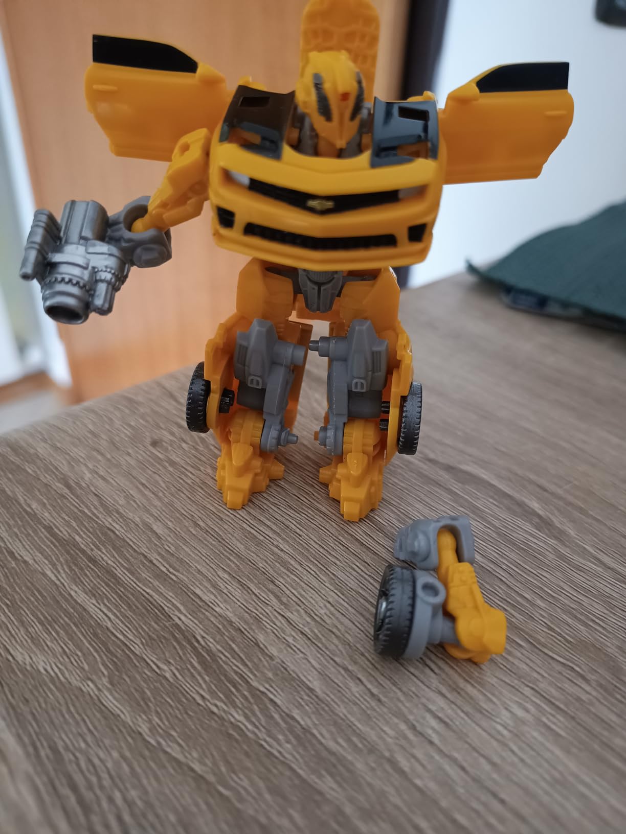 Transformers Studio Series Core Bumblebee action figure 8,5 cm Camaro