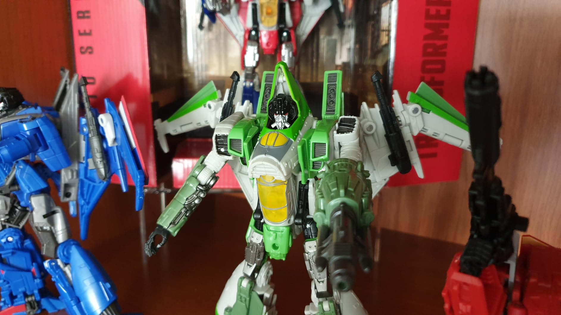 Transformers Studio Series 76 Thrust action figure 16,5 cm