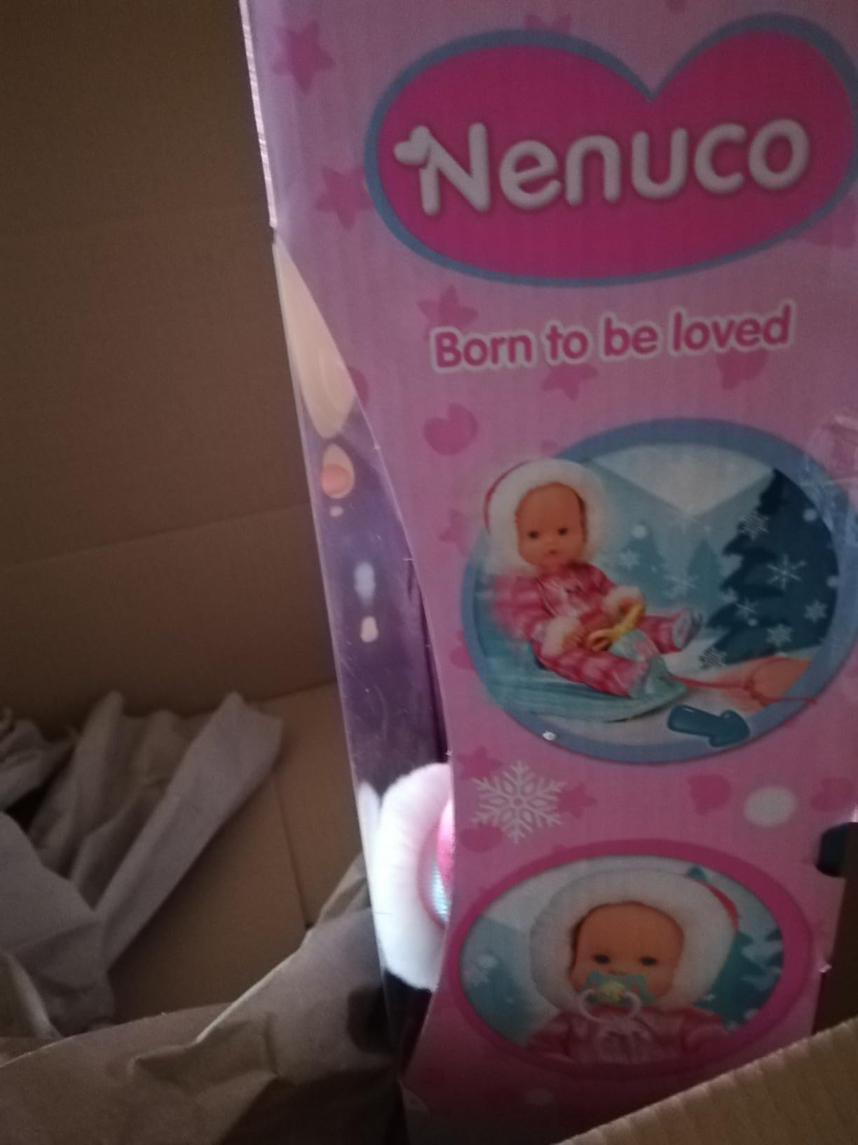 Nenuco Bambole NFN59000 bambola 35 cm con slitta rosa