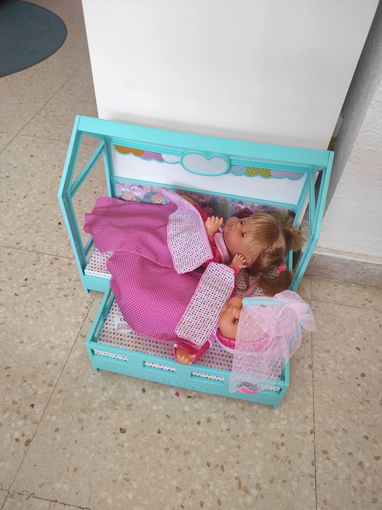 Nenuco Sorelline a Letto Cameretta 35 cm + 25 cm 2 Bambole