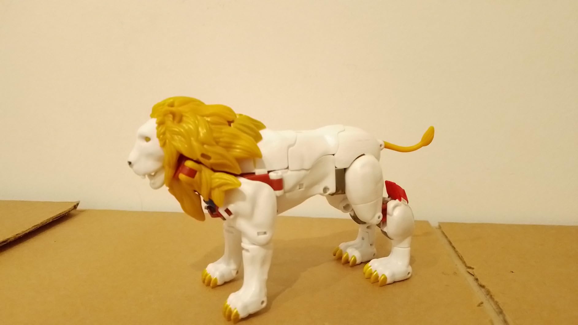 Transformers Legacy Evolution Leo Prime action figure leone 7"