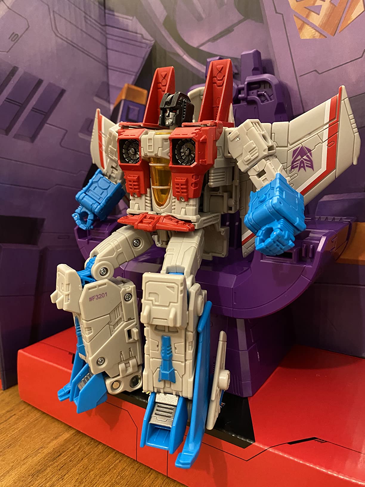 Transformers Studio Series 86-12 Starscream action figure 21,5 cm
