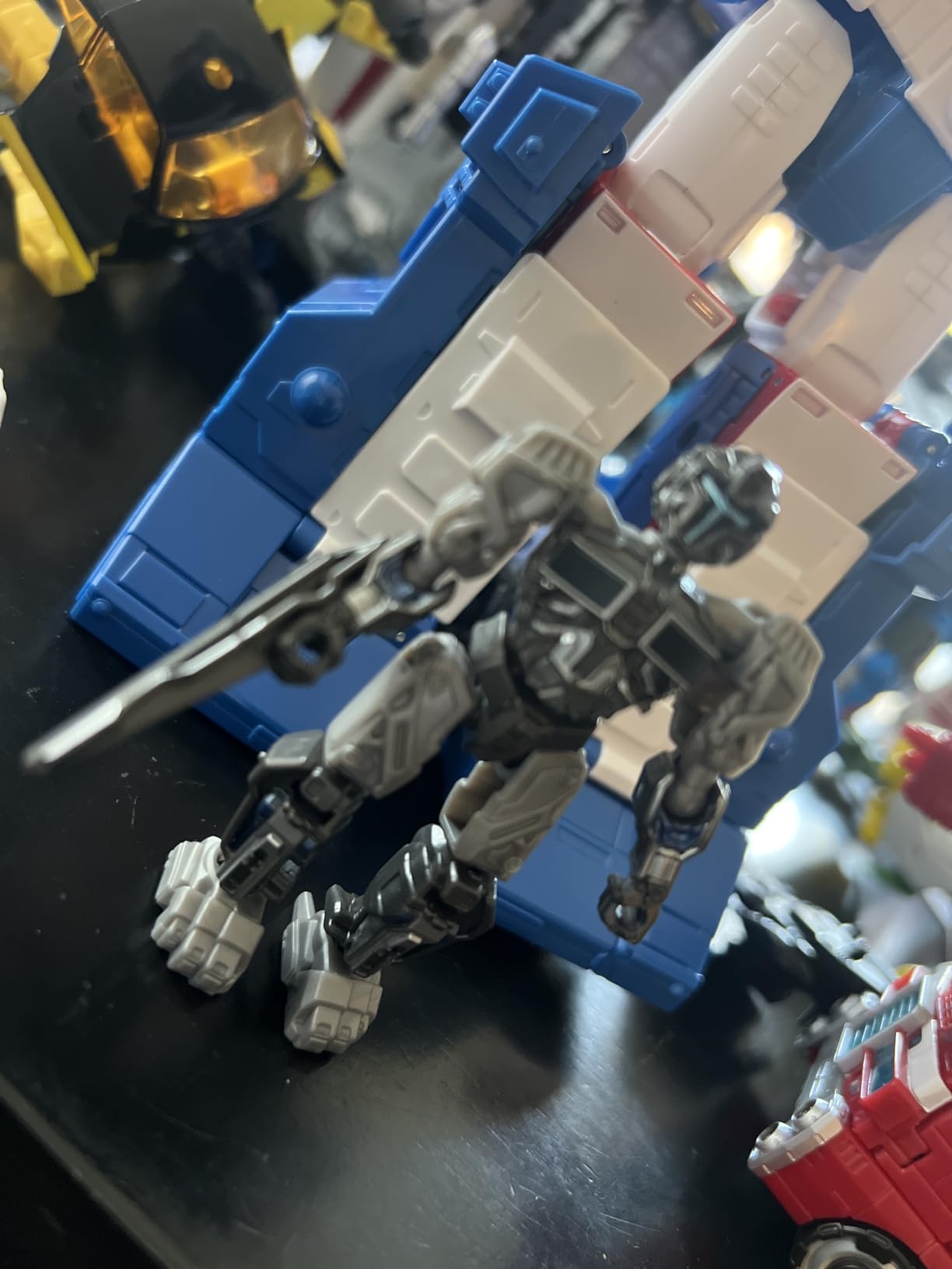 Transformers Studio Series Noah Diaz action figure 8,5 cm blaster