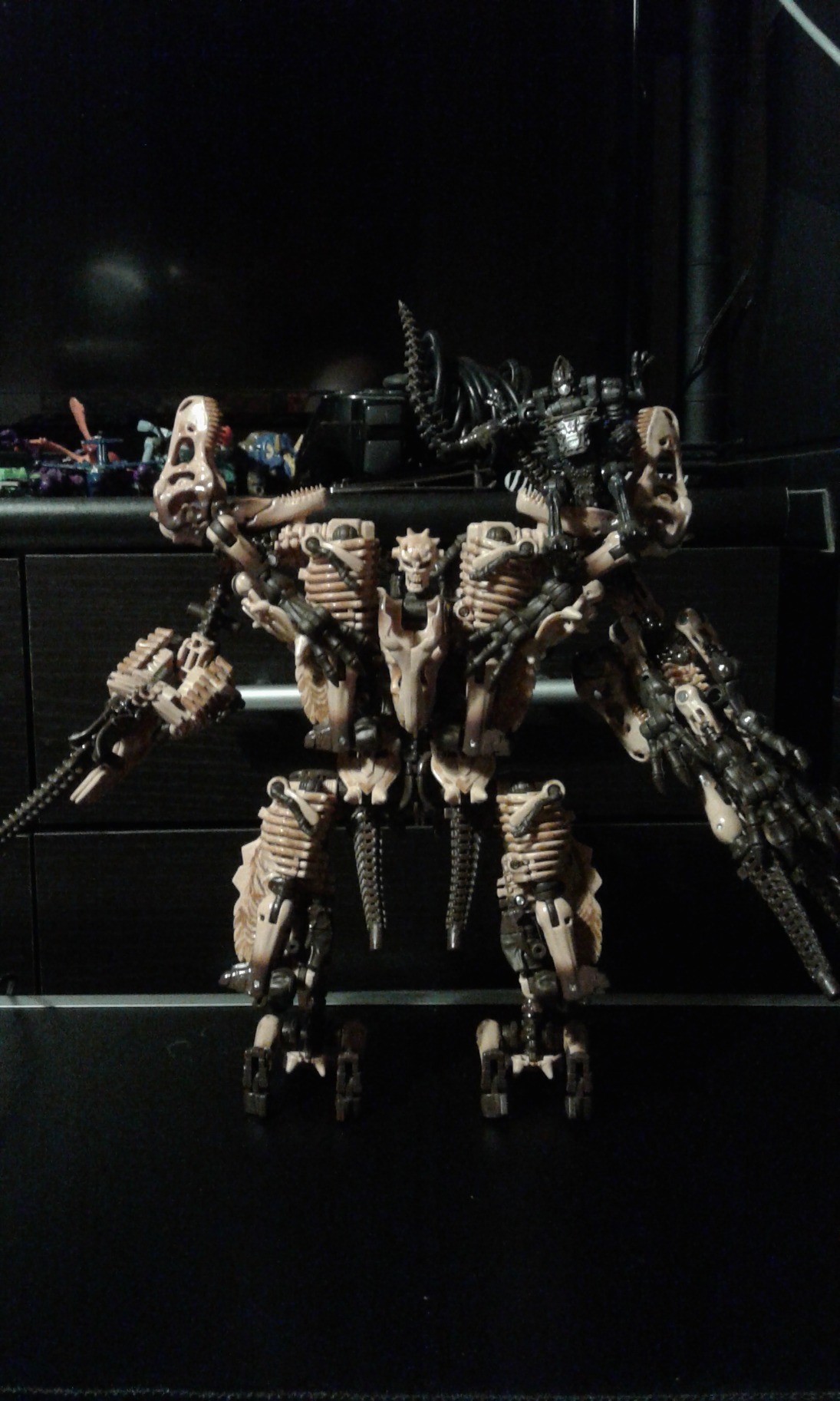 Transformers Kingdom WFC-K7 Paleotrex action figure 14 cm fossile