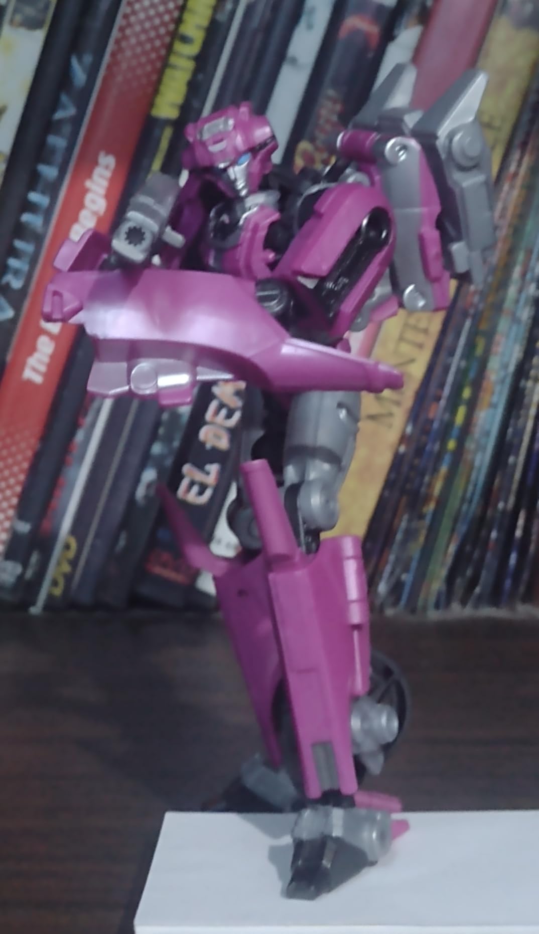 Transformers Studio Series Elita 1 Action Figure Deluxe