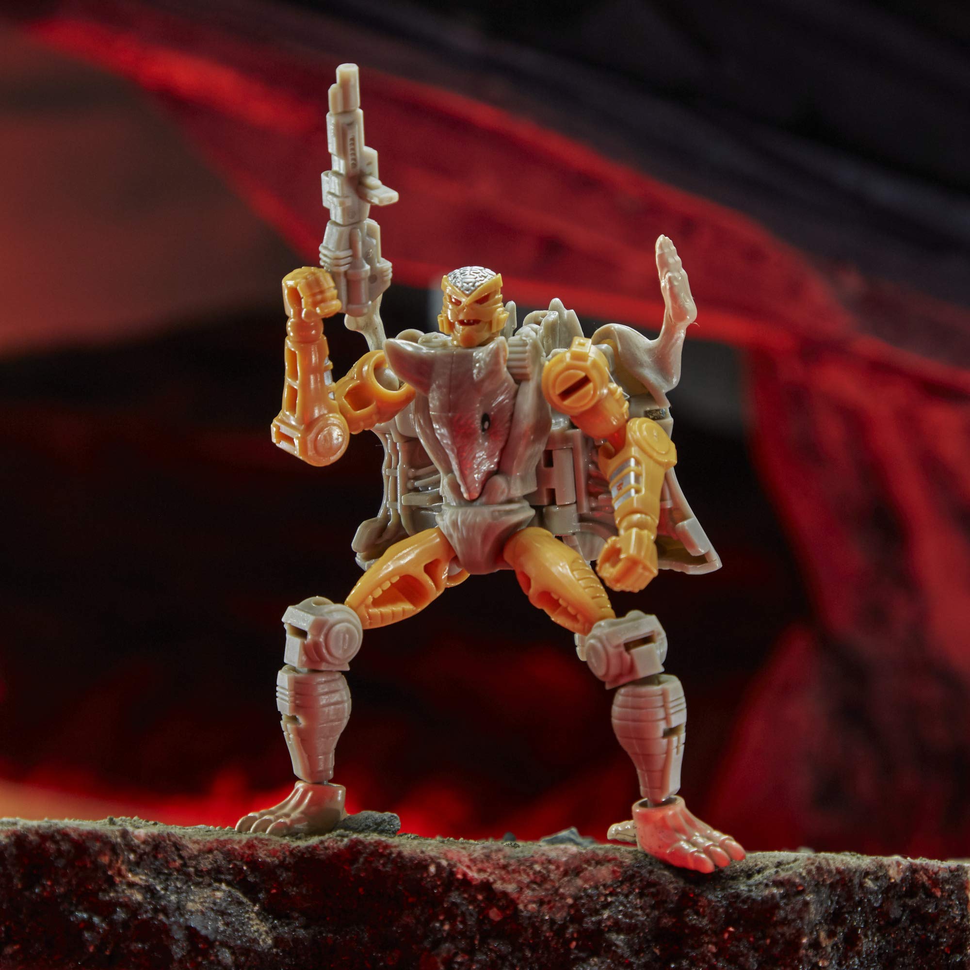 Transformers Kingdom WFC-K2 Rattrap action figure 8,5 cm topo