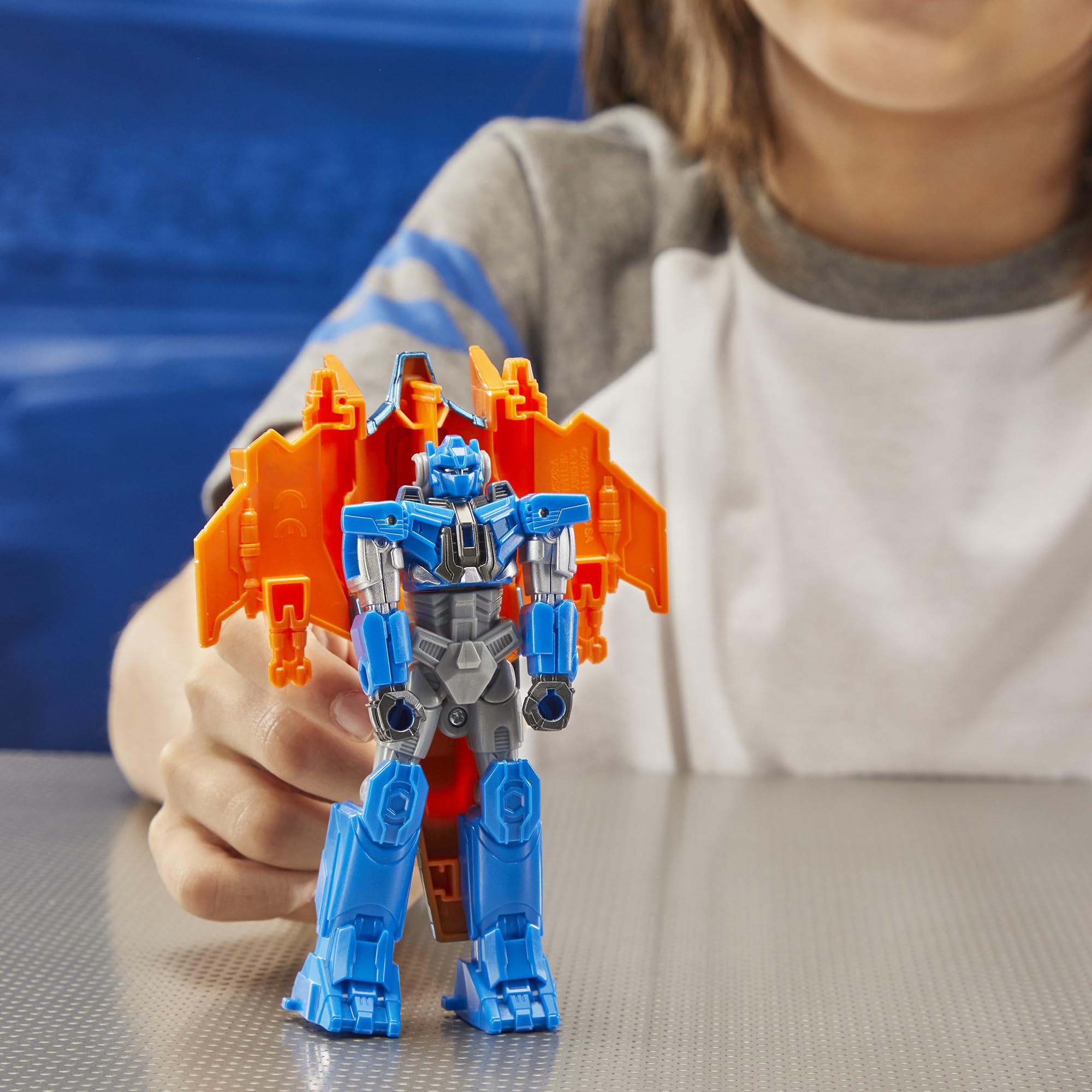 Transformers Generations MV8 Combat Action Admiral action figure