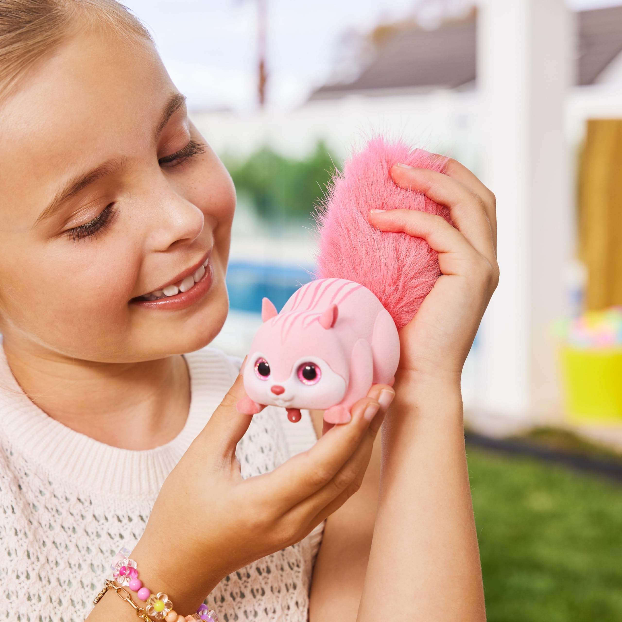 Pets Alive Scurry'n Squirrel peluche interattivo blu con movimento