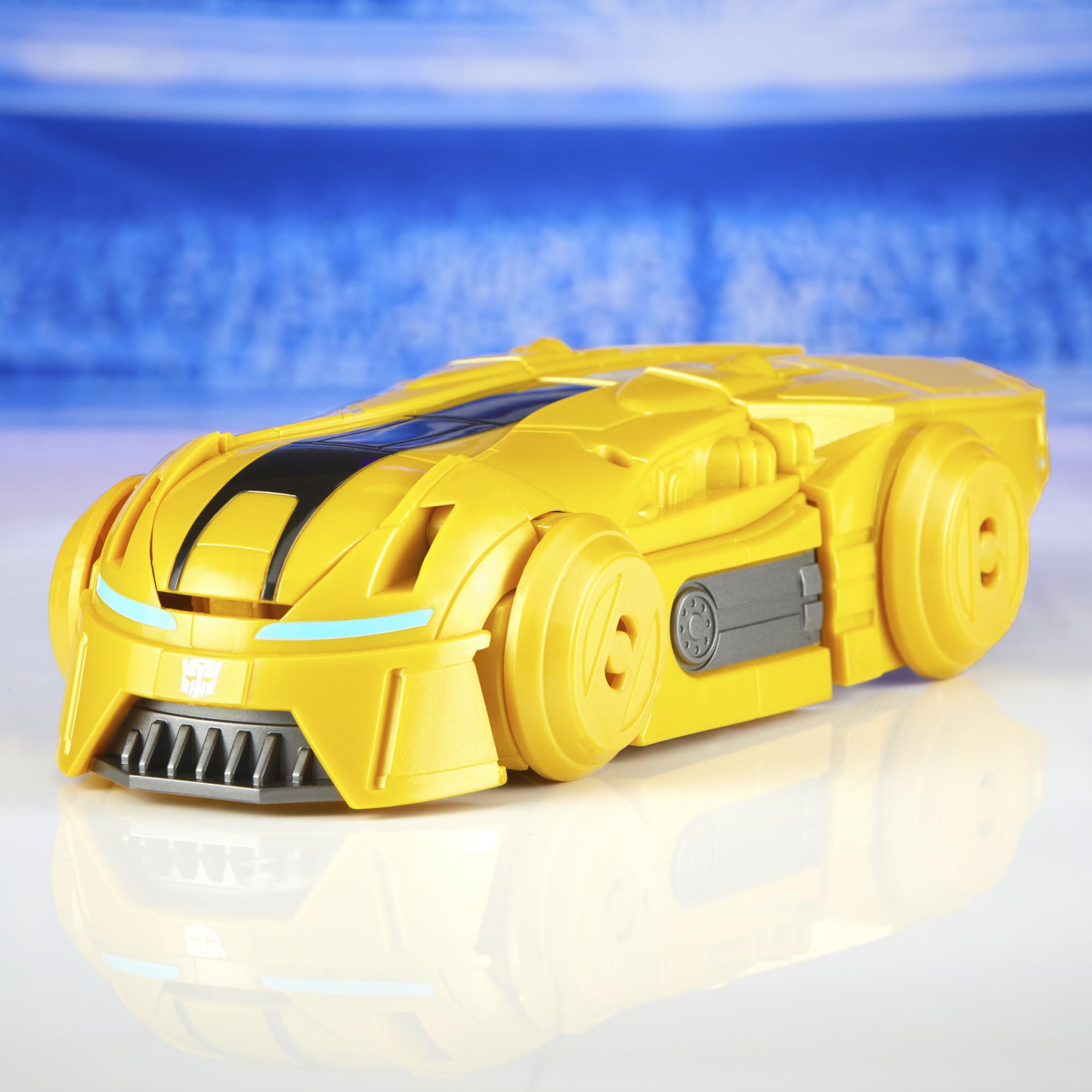 Transformers One Mega Changer action figure Bumblebee B-127 28 cm