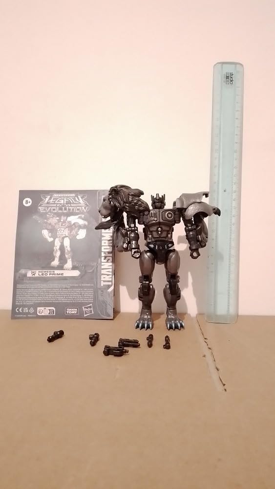 Transformers Legacy Nemesis Leo Prime action figure 17,5 cm Voyager