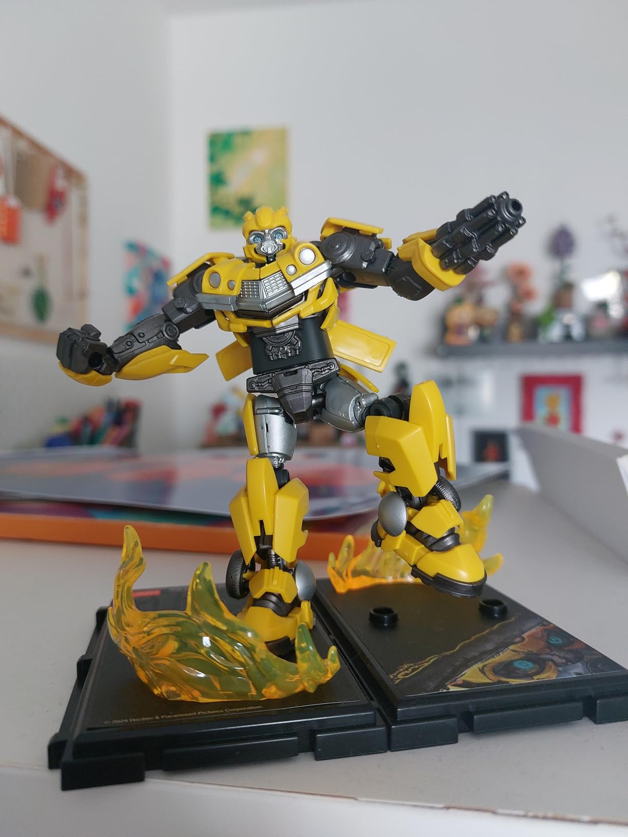 Transformers Blokees Classic 02 Bumblebee model kit da costruire