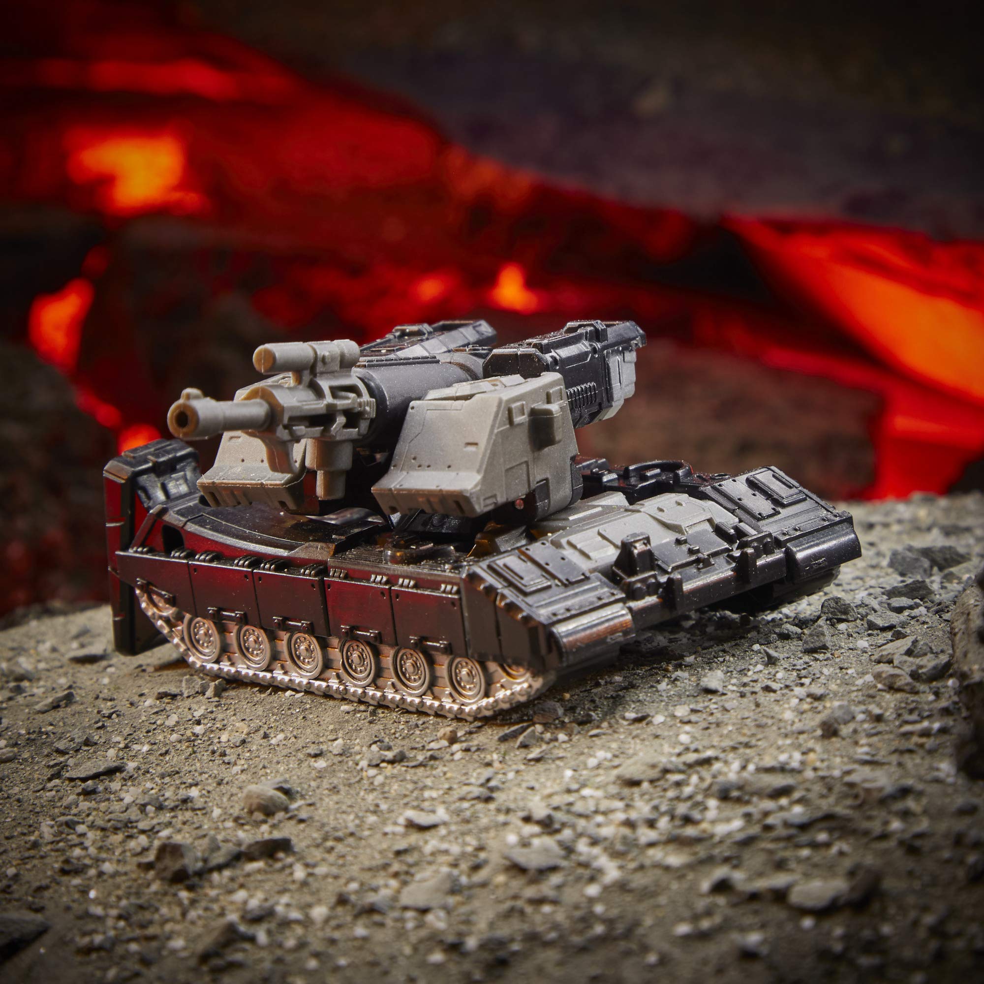 Transformers Kingdom WFC-K13 Megatron action figure 8,5 cm