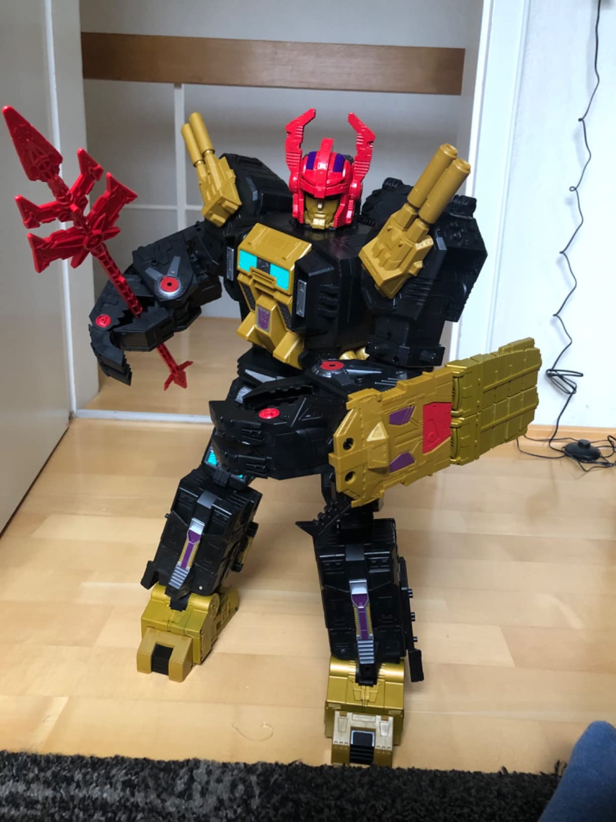 Transformers Generations Selects Black Zarak action figure 53,3 cm