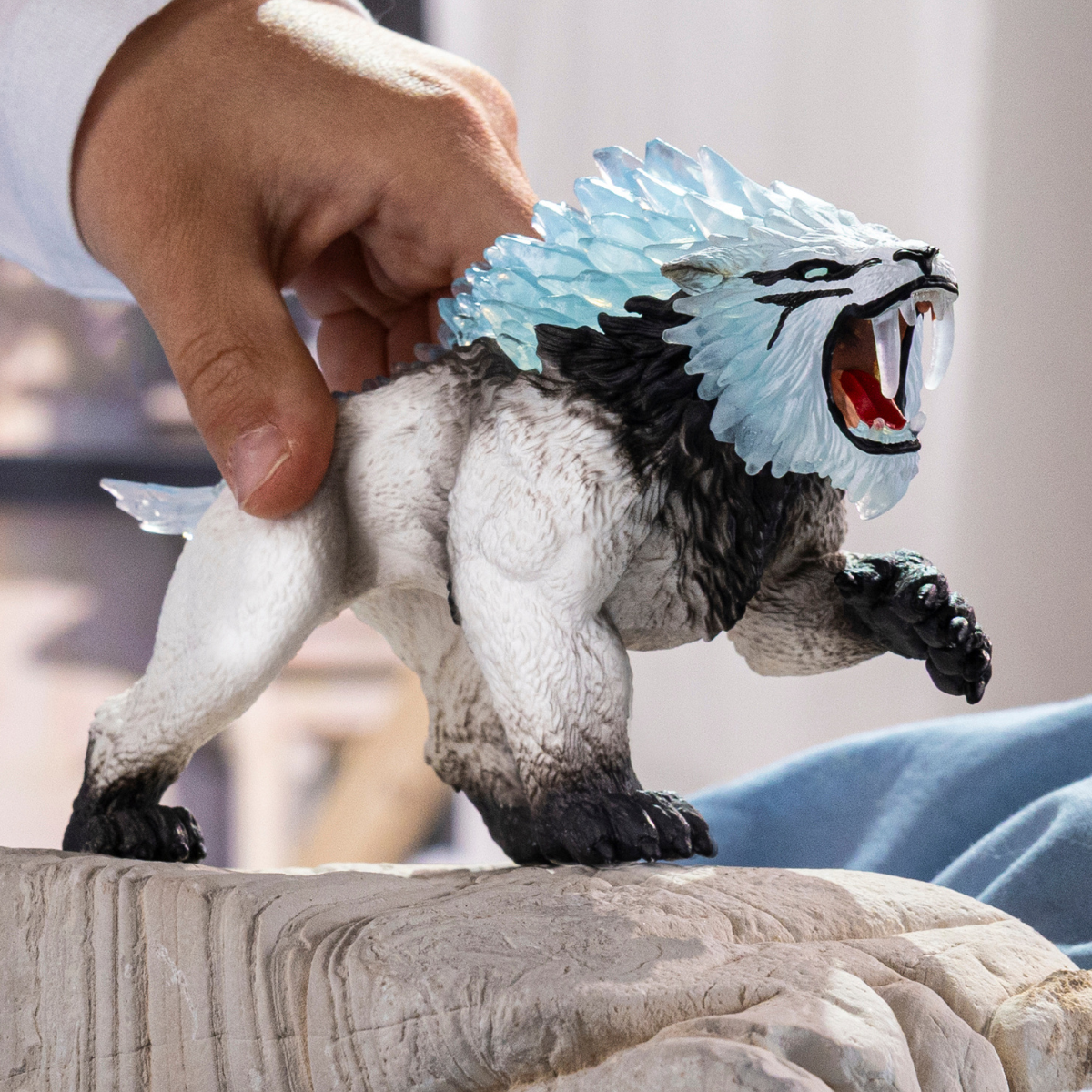 Schleich Wild Life Smilodonte 72281 action figure ghiaccio