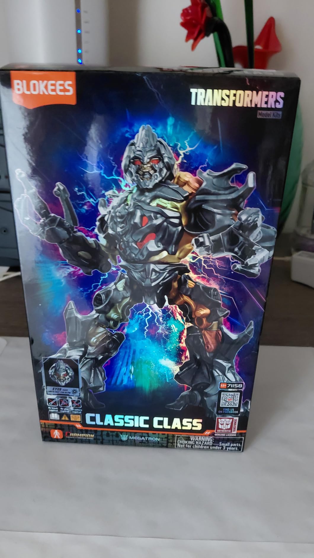 Transformers Classic Class 10 Megatron kit modello 75 pezzi