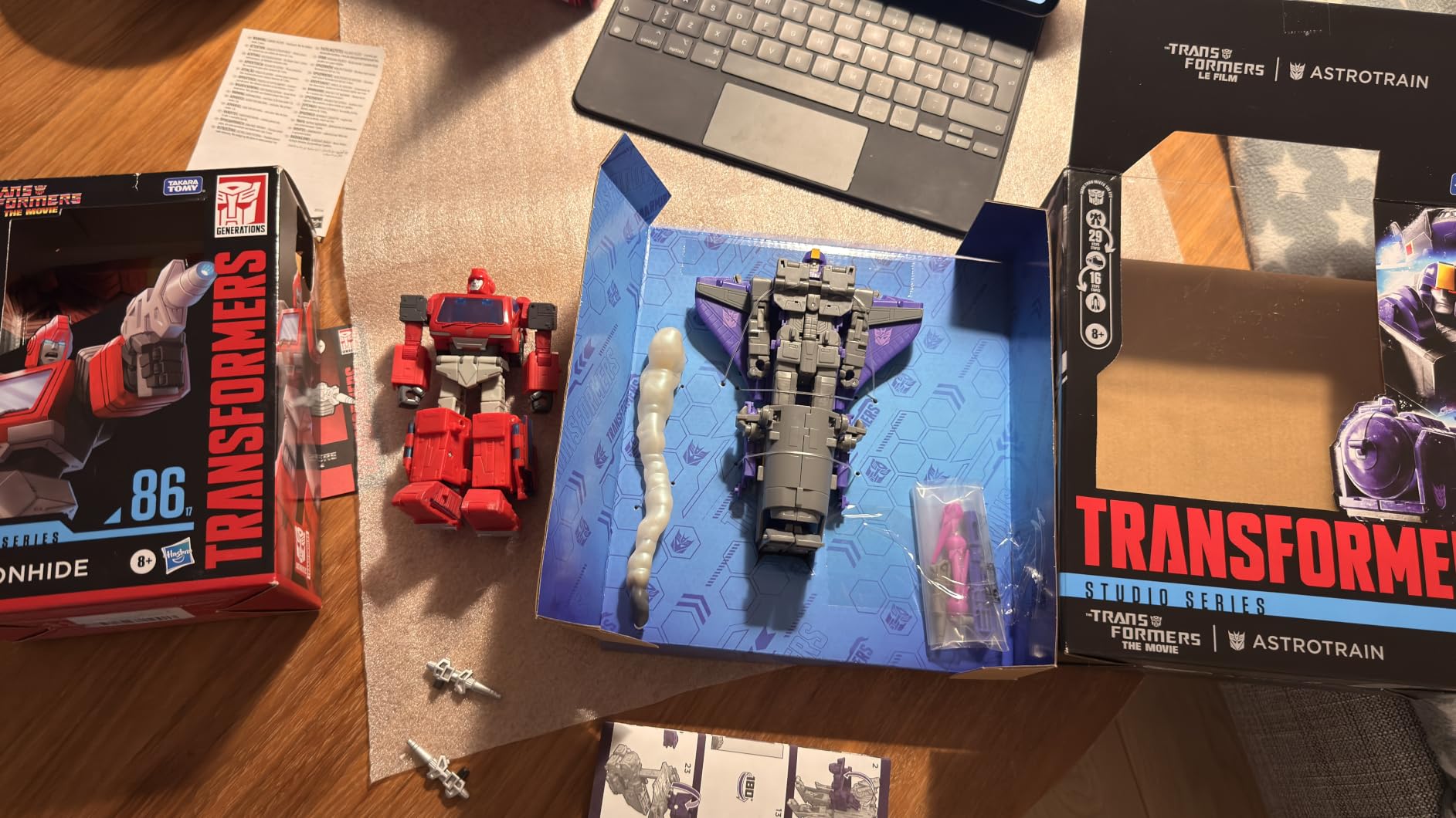 Transformers Studio Series Astrotrain Leader action figure 17 cm