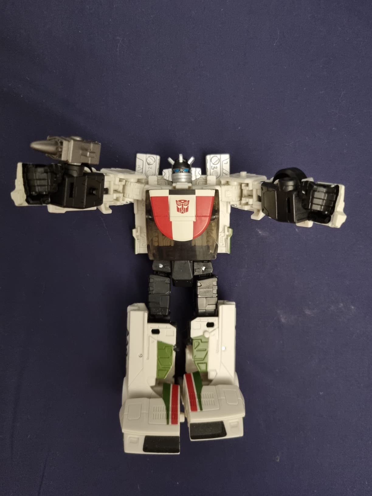 Transformers Kingdom WFC-K24 Wheeljack action figure 13,5 cm