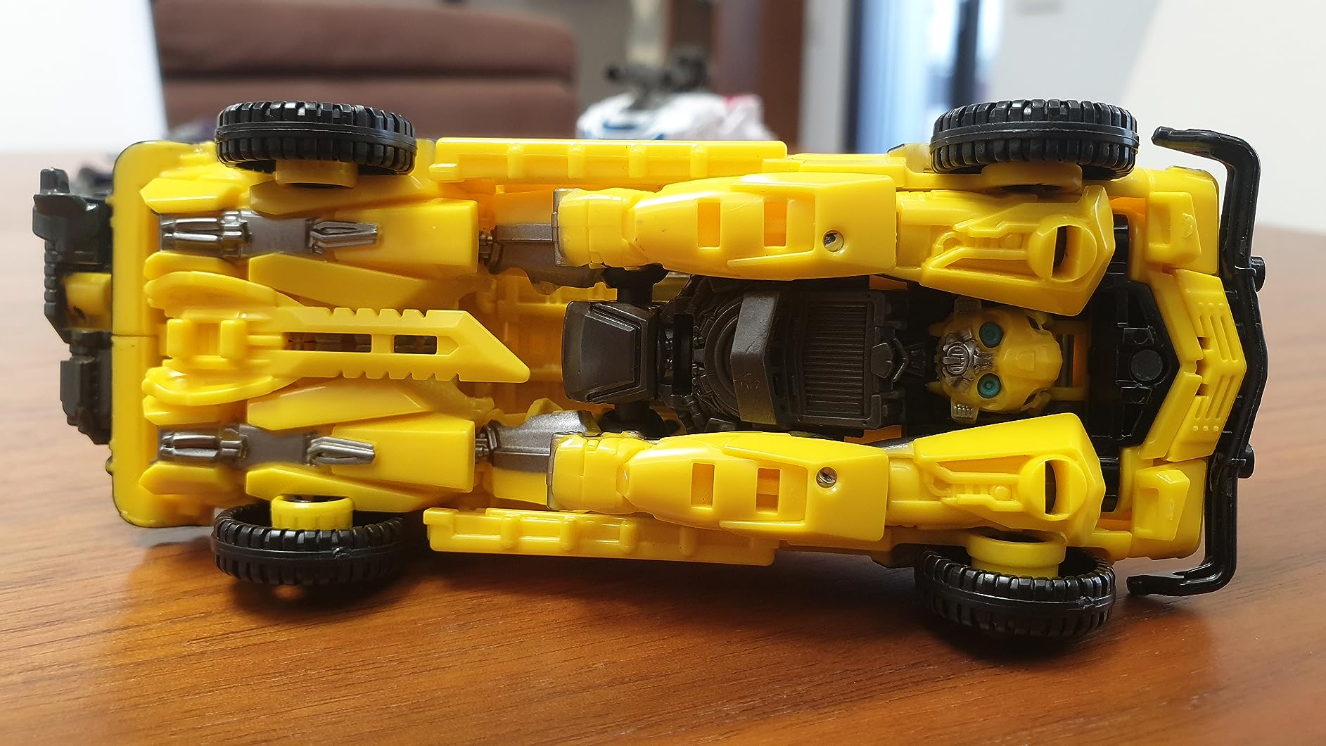 Transformers Studio Series Bumblebee 100 action figure Deluxe 11 cm Camaro