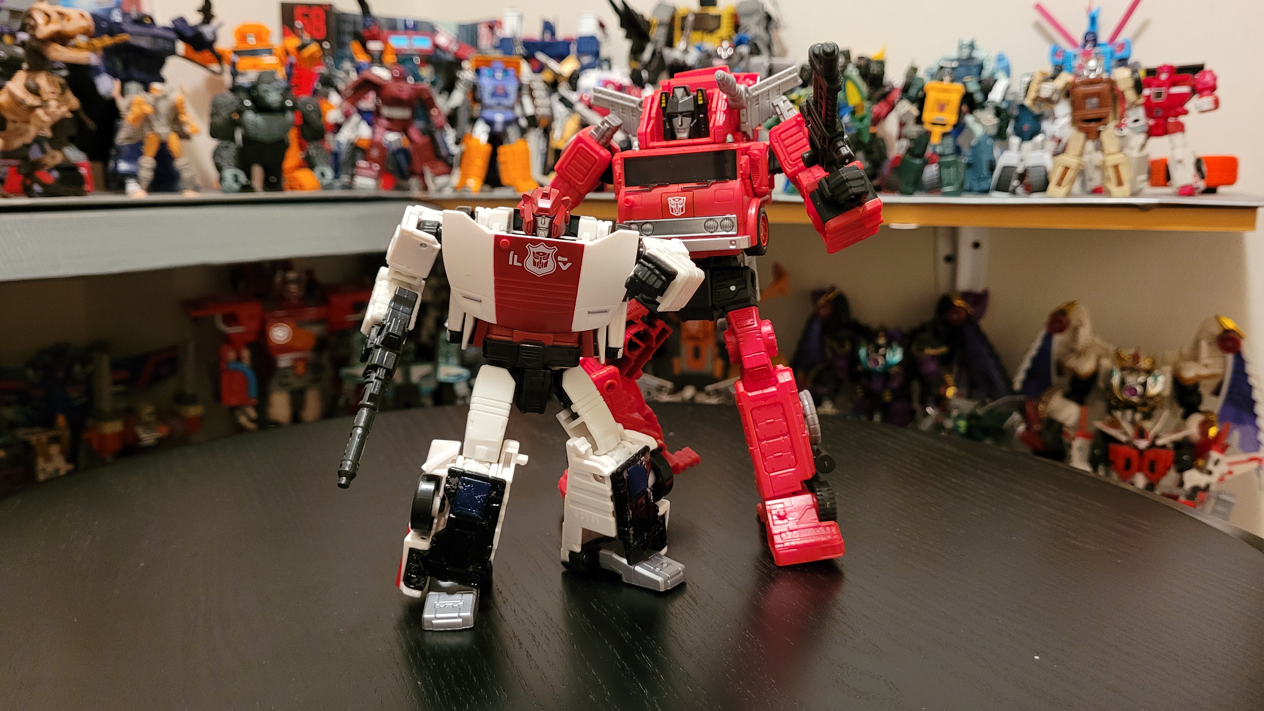 Transformers Kingdom WFC-K18 Inferno action figure 17,5 cm