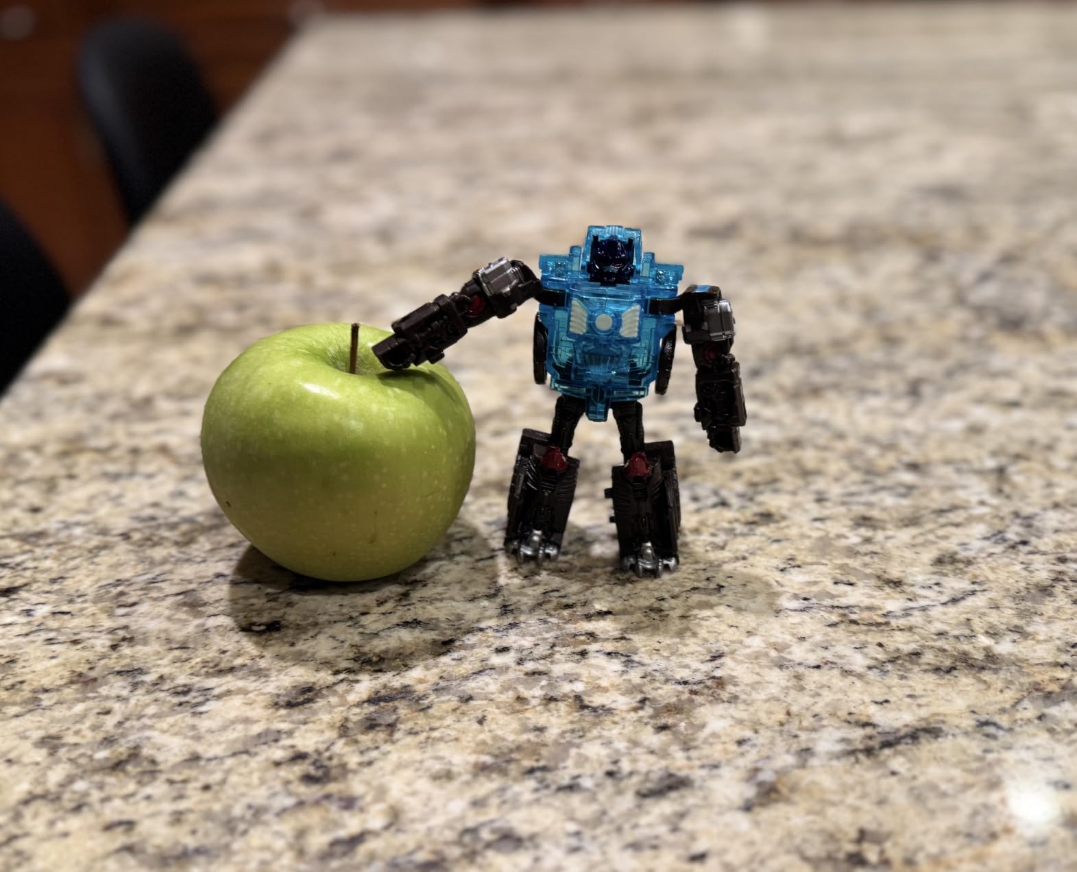 Transformers Generations Optimus Primal action figure 10 cm camion