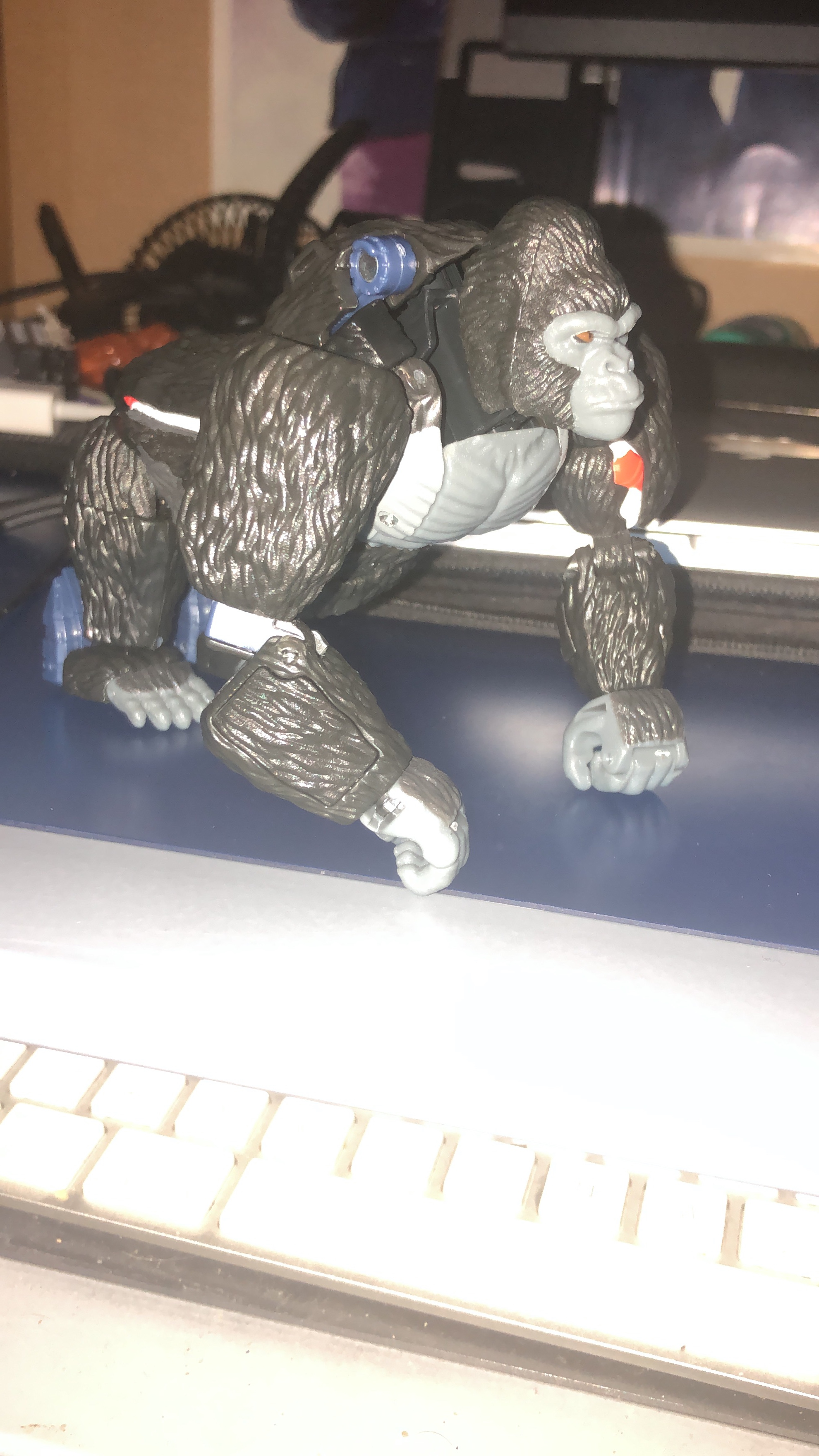 Hasbro Transformers Kingdom Optimus Primal action figure 17,5cm